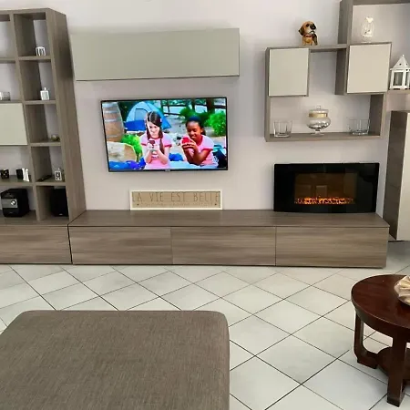 Linea House