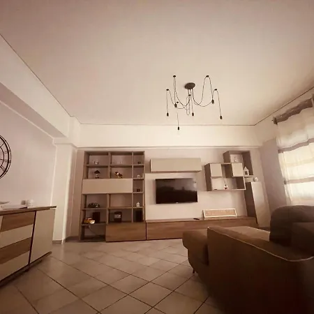 Linea House *